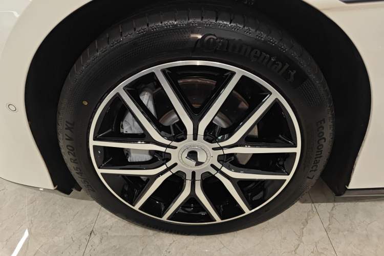 Used Denza Z9 2024 1100 km Four-Wheel Drive Max Version