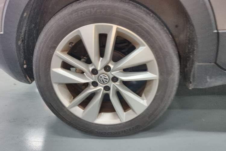 Used Volkswagen T-Cross 2020 280TSI DSG Comfort Edition Right Rear Wheel Hub