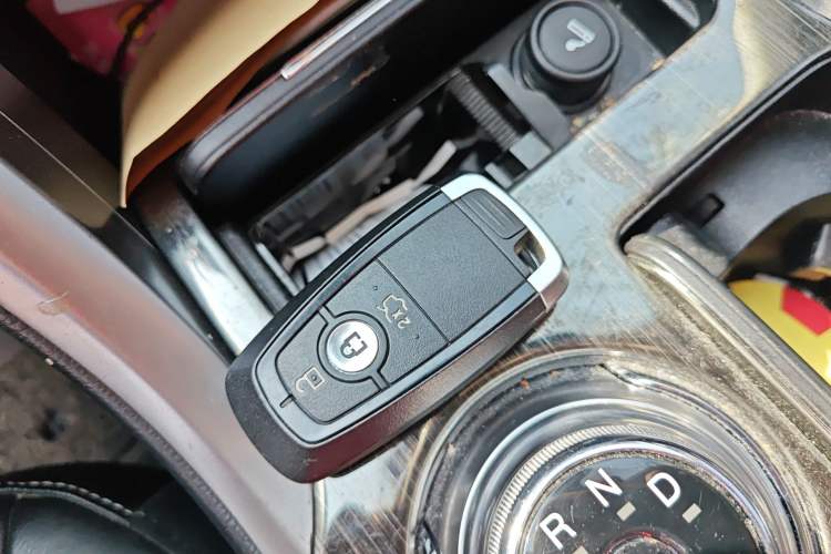 Used Ford Mondeo 2017 EcoBoost 180 Stylish Model Vehicle Key