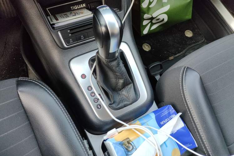 Used Volkswagen Tiguan L 2016 280TSI Automatic Two-Wheel-Drive Silk Road Style Edition
