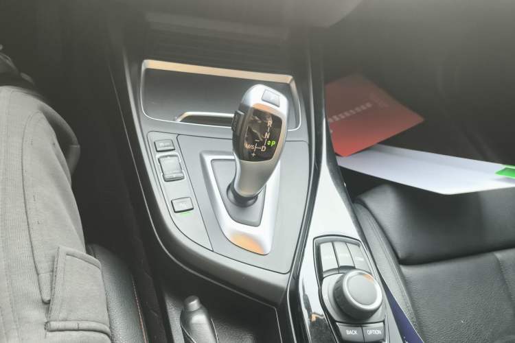 Used BMW 2 Series 2019 225i Convertible Coupe Sports Design Package