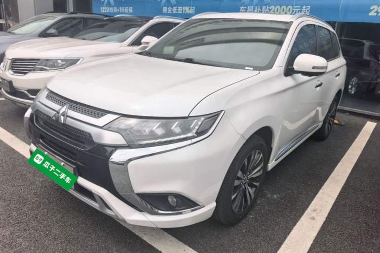 Used Mitsubishi Outlander 2021 2.4L 4x4 Zhi Xiang Edition 7 Seats