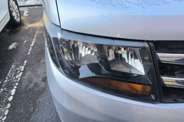 Used JAC Refine M3 2015 Maker Edition 1.6L Luxury Smart Version
