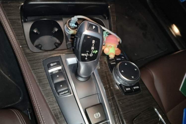 Used BMW 5 Series 2014 525Li Luxury Design Package