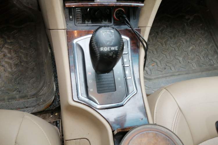 Used Roewe 750 2011 2.5L 750FL NAVI Haoya Edition Gear Lever