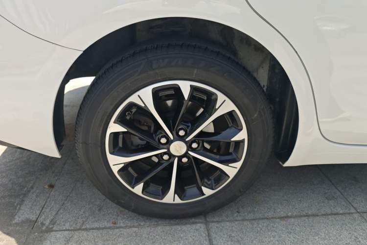 Used Chevrolet Monza 2023 1.3T Mild Hybrid Automatic Luxury Edition Right Rear Wheel Hub