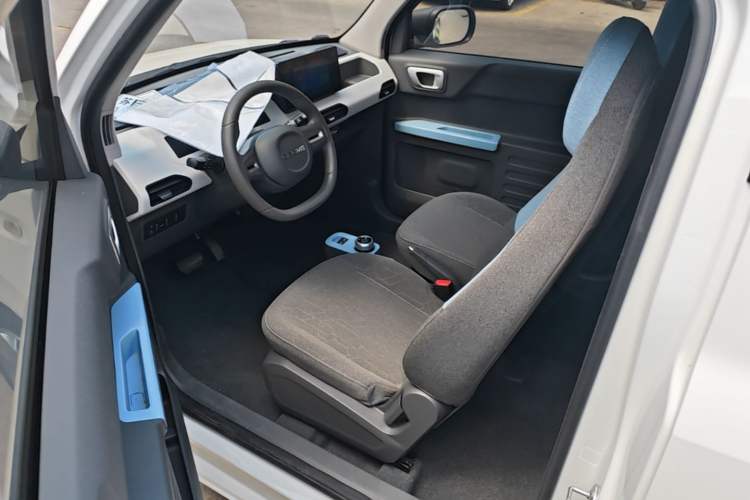 Used Geely Galaxy Panda 2023 Panda Mini 200km Endurance Bear
