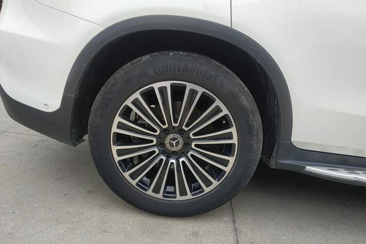 Used Mercedes-Benz GLC 2019 GLC 260 L 4MATIC Dynamic Model Exterior 8