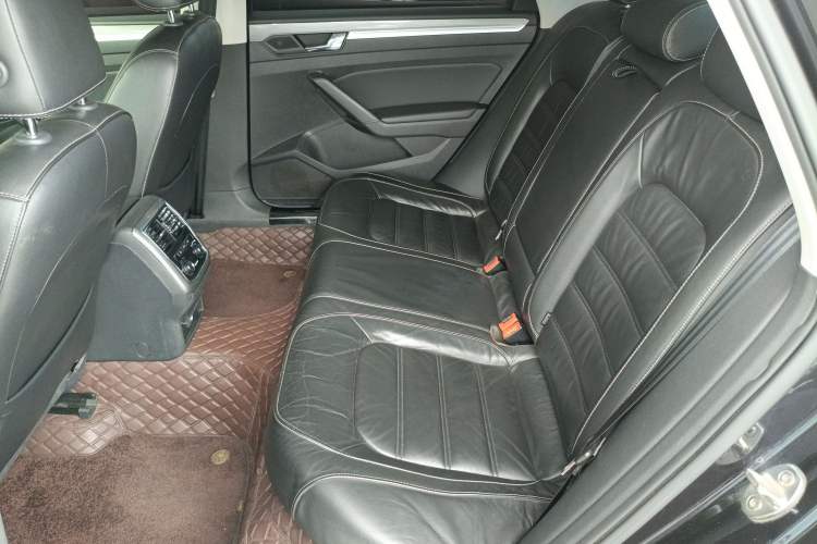 Used Volkswagen Passat 2017 330TSI DSG Luxury Edition Left Rear Seat