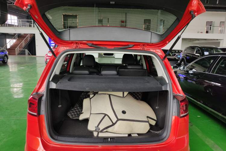 Used Volkswagen Golf Sportsvan 2018 280TSI Automatic Flagship Model
