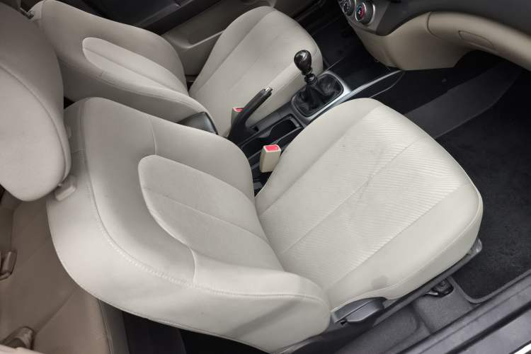 Used Hyundai Celesta 2011 1.6L Manual Luxury Model