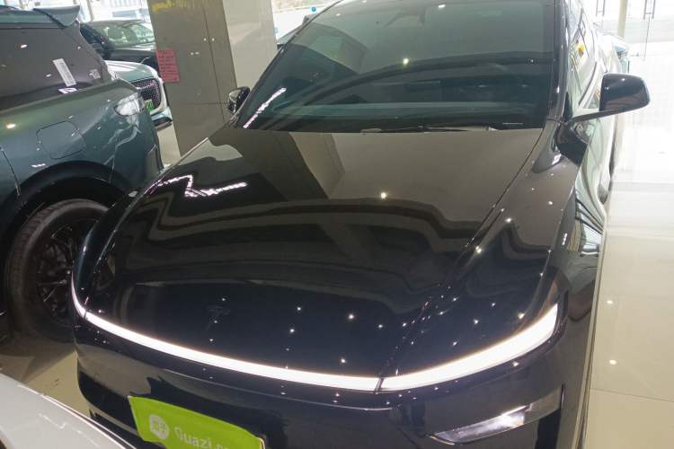 Used Tesla Model Y L 2025 Model Long-Range All-Wheel-Drive Version Front