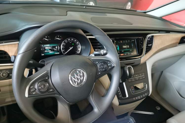 Used Buick GL8 2017 ES 28T Comfort Model China V Standard Interior 2