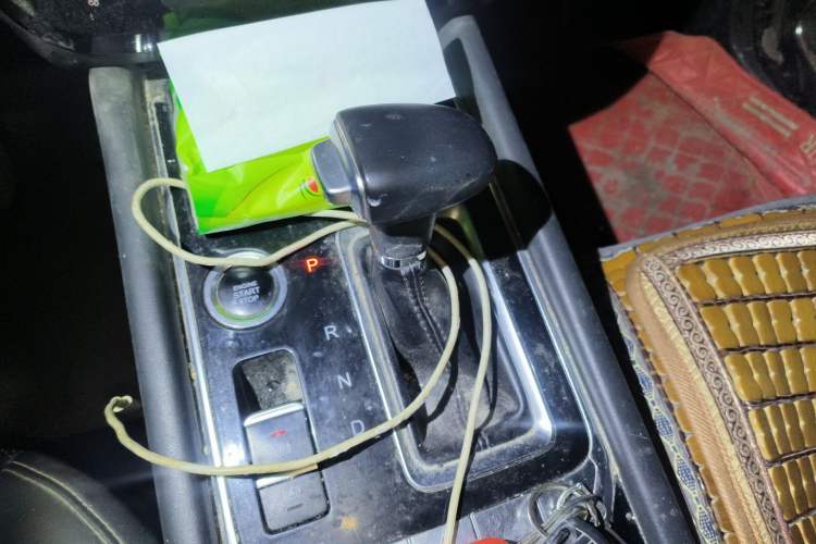 Used JETOUR X90 2019 1.5T DCT Enjoyment Version 5 Seats China VI Standard Gear Lever