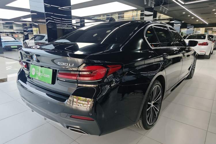 Used BMW 5 Series 2023 530Li Leading Model M Sport Package Rear Right 45 Deg