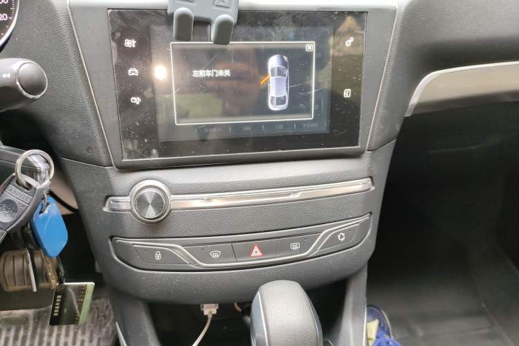 Used Peugeot 408 2014 1.8L Automatic Luxury Edition Audio And AC Panel