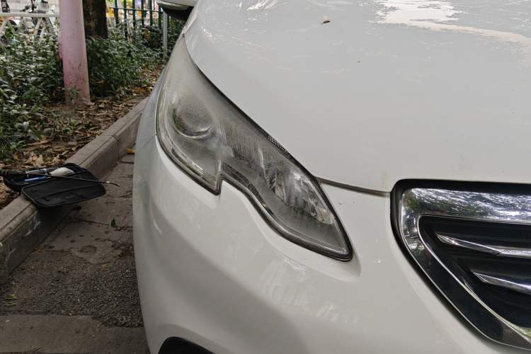 Used Peugeot 2008 2014 1.6L Automatic Fashion Edition Right Front Headlight