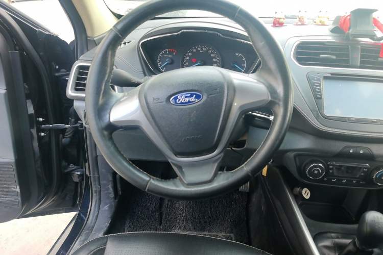 Used Ford Escort 2015 1.5L Manual Fashion Edition