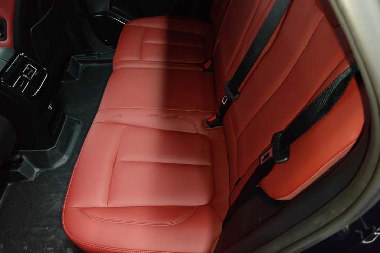 Used FORTHING T5 EVO 2021 1.5TD DCT Starry Edition Left Rear Seat