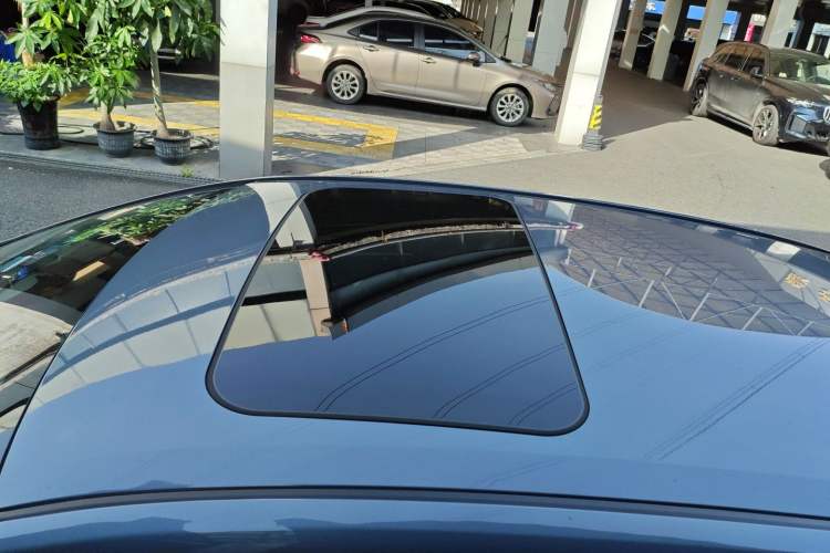 Used Toyota Levin 2024 Smart Electric Hybrid Dual-Motor 1.8L Sport Edition
