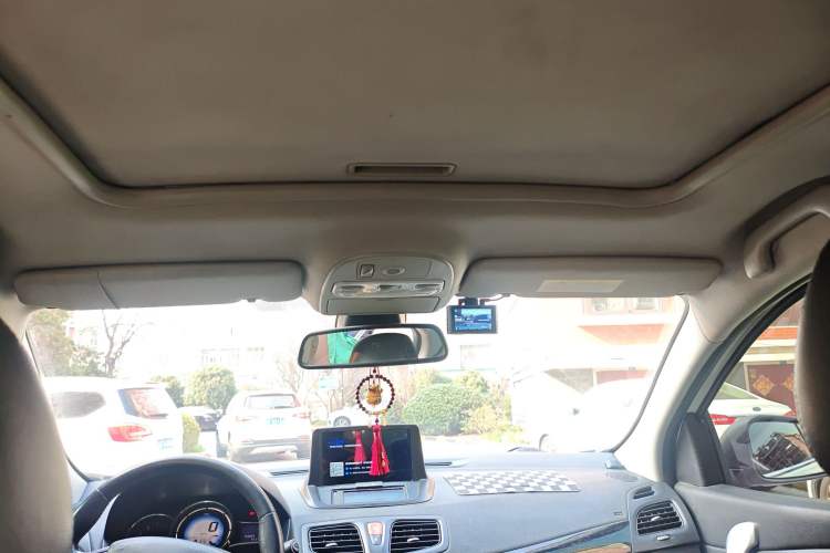 Used Renault Fluence 2015 2.0L Fashion Edition