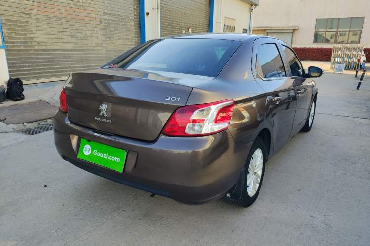 Used Peugeot 301 2014 1.6L Manual Comfort Edition