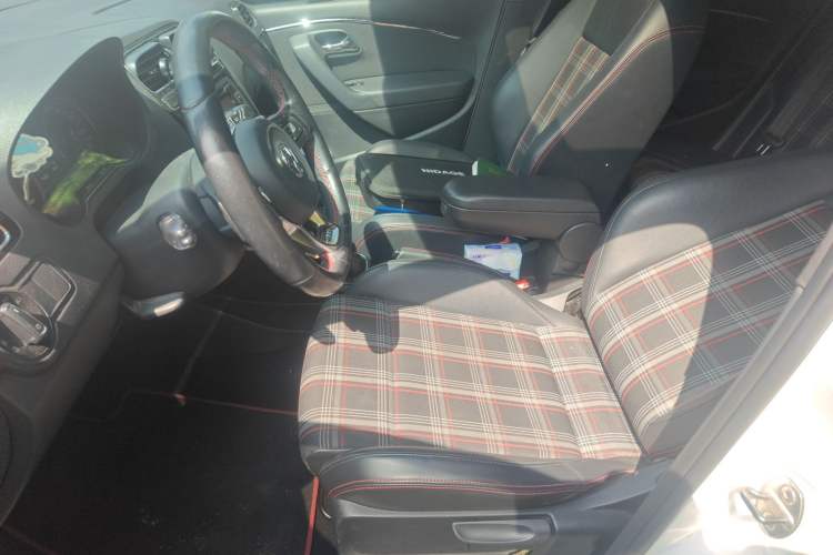 Used Volkswagen Polo 2015 1.4TSI GTI Left Front Seat