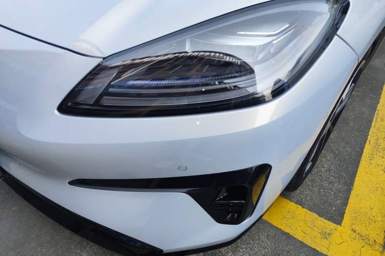 Used AION RT 2025 650 LiDAR Edition Left Front Headlight