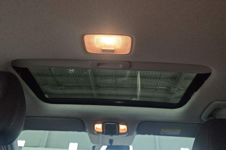 Used Hyundai Elantra 2023 1.5L CVT GLX Elite Edition Headliner