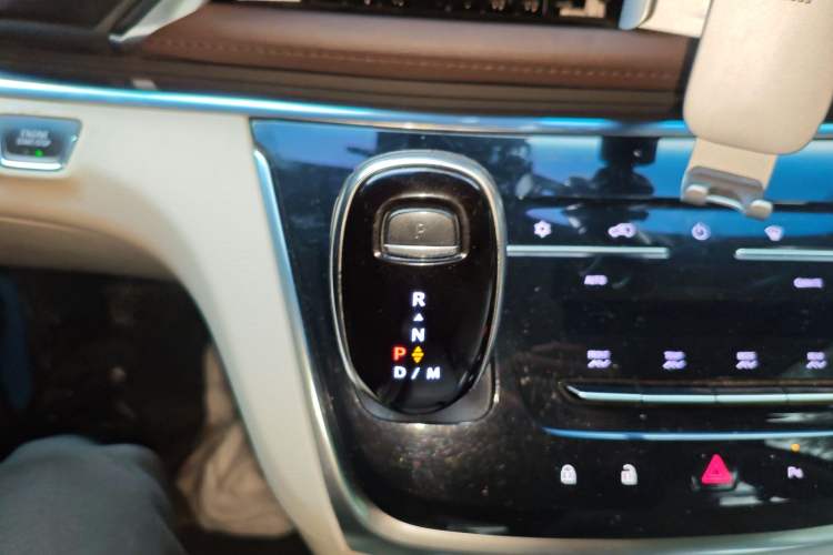 Used Buick GL8 2021 Land Cruiser Executive Class 652T Luxury Model