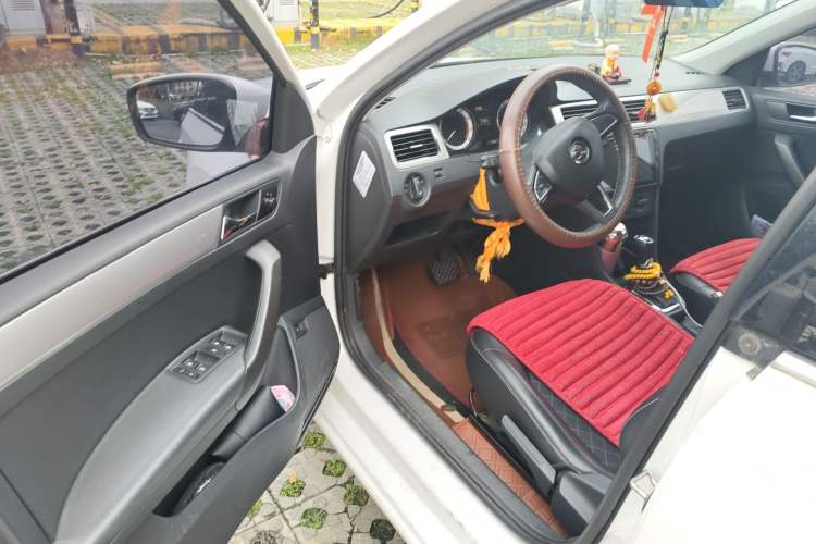 Used Skoda Rapid 2019 1.5L Automatic Comfort Edition China VI Standard