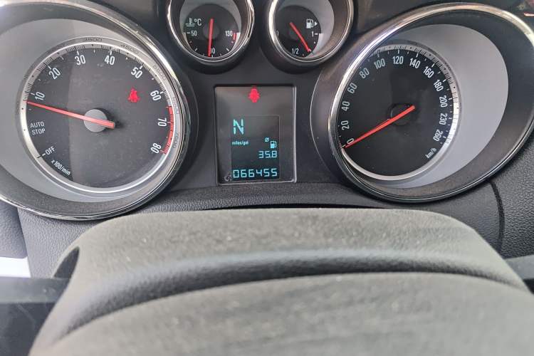 Used Buick Encore 2015 1.4T Automatic Two-Wheel Drive Urban Elite Version