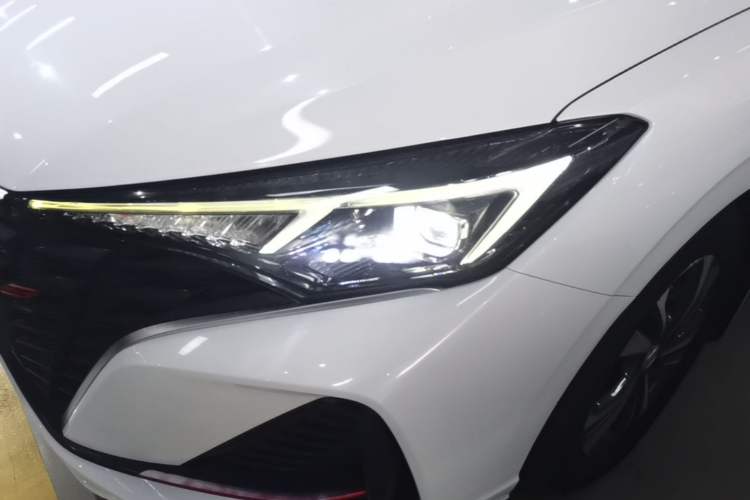 Used CHANGAN Eado 2023 Changan Edition PLUS Blue Whale NE 1.4T GDI DCT Prestige Version
