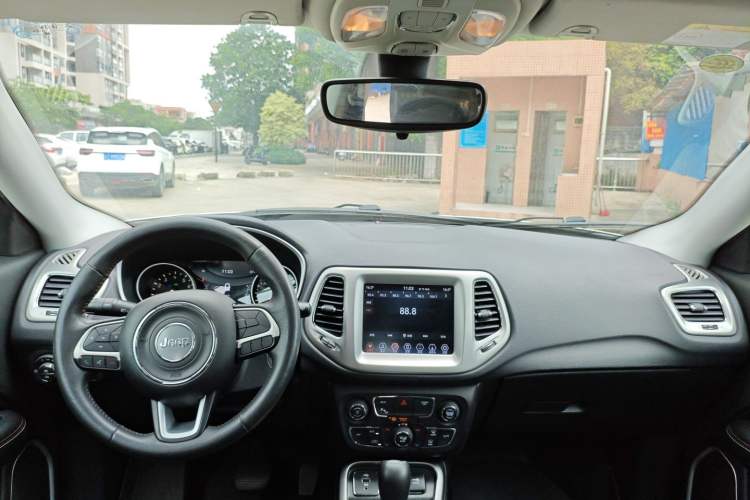 Used Jeep Compass 2017 200T Automatic Family Edition