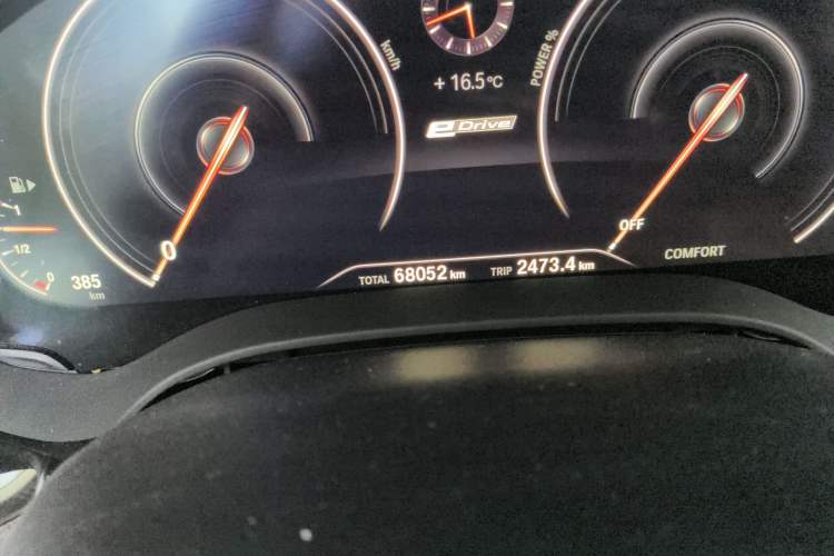 Used BMW 5 Series New Energy 2019 530Le Luxury Package Odometer Close Up