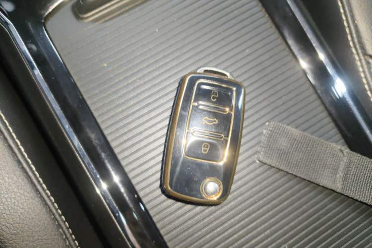 Used Volkswagen Passat 2016 330TSI DSG Prestige Edition
