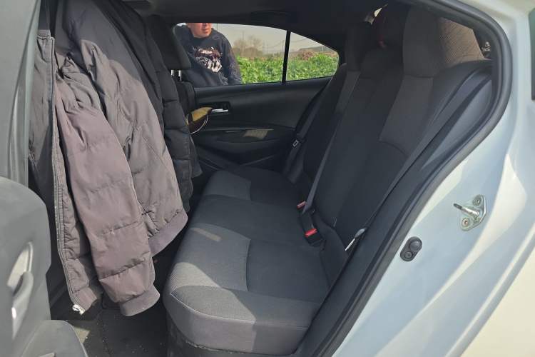 Used Toyota Levin 2022 Dual-Engine 1.8H E-CVT Luxury Edition Left Rear Seat