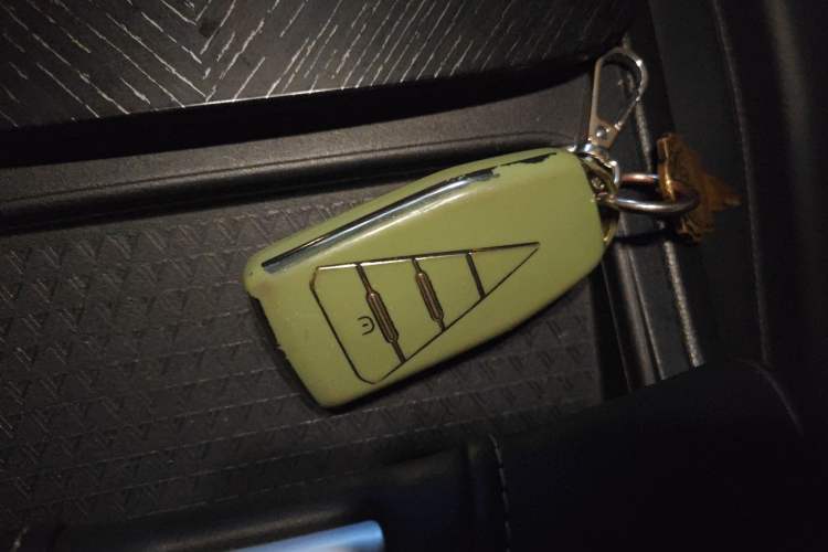 Used Venucia V 2021 260T Idol Edition