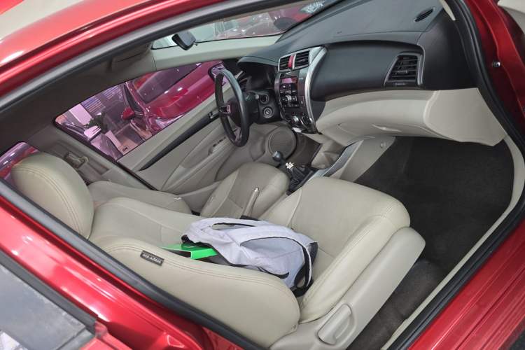 Used Honda City Classic 2012 1.5L manual Comfort version