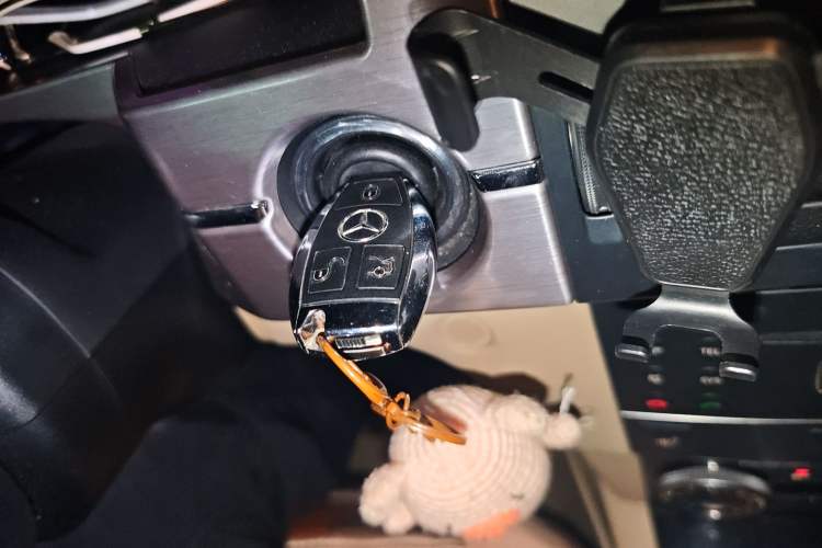 Used Mercedes-Benz GLK-Class 2012 GLK 300 4MATIC Fashion Model
