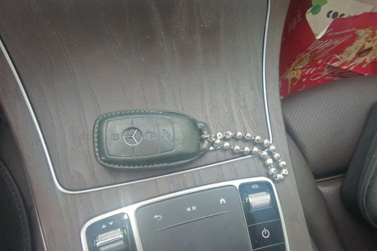 Used Mercedes-Benz GLC 2020 Facelift GLC 300 L 4MATIC Dynamic Edition Vehicle Key