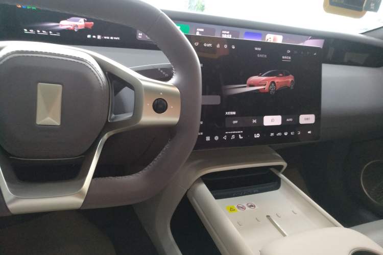 Used Avatr 06 2025 Pro Range-Extended Edition Gear Lever