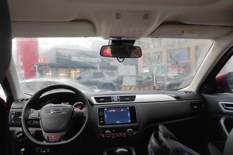 Used Qoros 5 2017 1.6T Automatic Prestige Model
