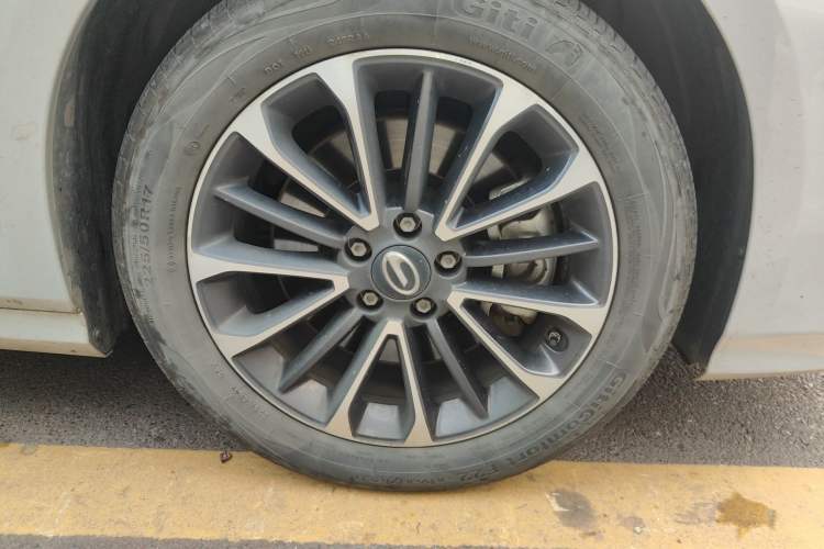 Used GAC Trumpchi EMPOW 2023 Shadow Leopard H High-Energy Hybrid Edition Right Front Wheel Hub