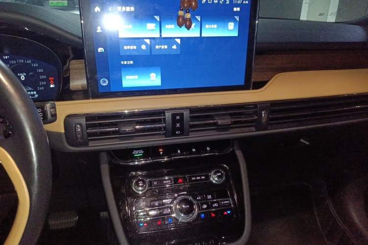 Used Lincoln Corsair 2022 2.0T Two-Wheel Drive Luxury Edition