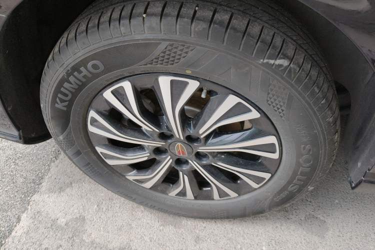 Used Hongqi HQ9 PHEV 2024 2.0T Four-Wheel Drive Business Edition Right Rear Wheel Hub