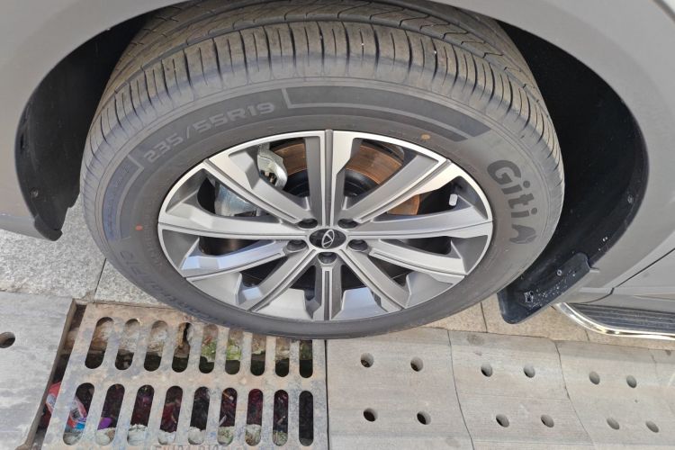 Used Chery Tiggo 8 L 2025 Model 2.0T Two-Wheel Drive Changhong Edition—5 Seaters