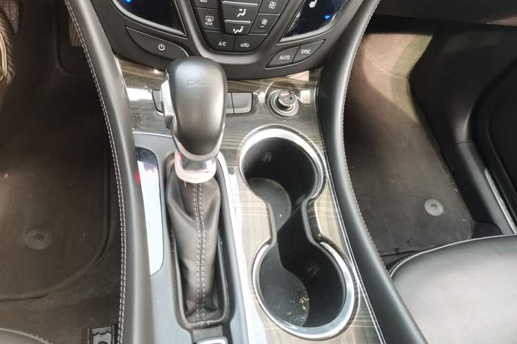 Used Buick Envision 2018 20T Two-Wheel-Drive Elite Model