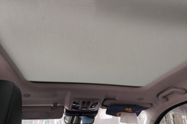 Used Wey VV6 2020 2.0T Two-Wheel Drive Smart Enjoyment+