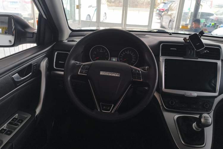 Used Haval M6 2019 1.5T Manual Two-Wheel Drive Urban Version China VI Standard
